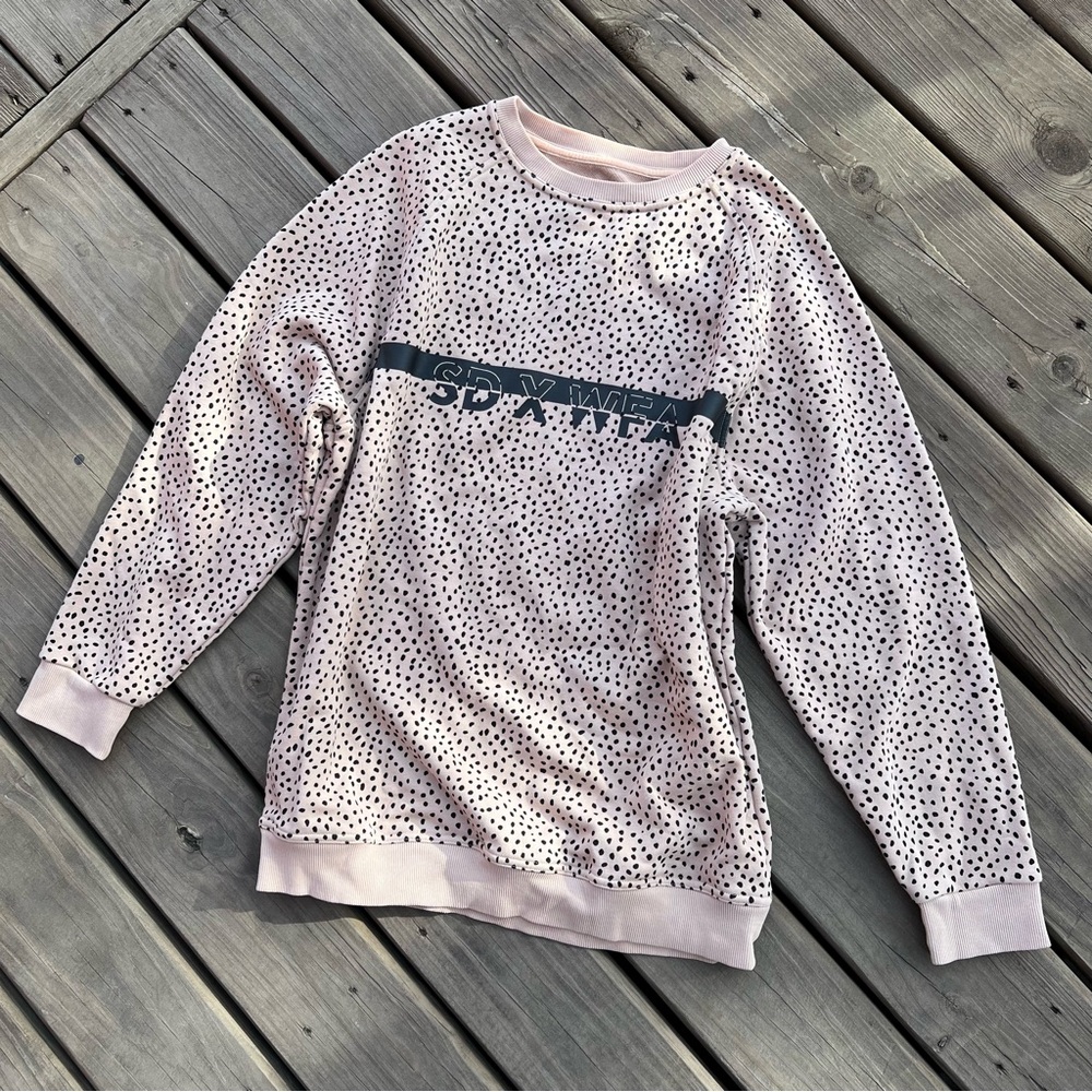 SDX WFA Sarah’s Day x White Fox Active Sweater